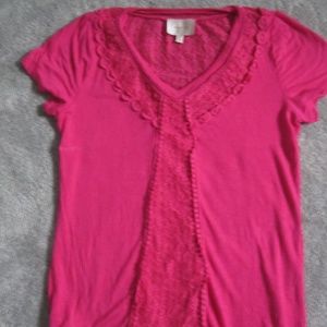 Like new Skies are Blue FUSHIA size small top